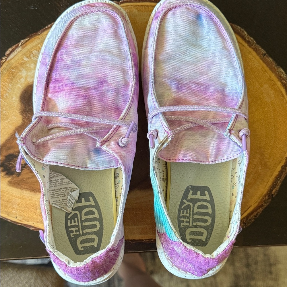 Hey Dude Kids Wendy youth dreamer Pastel Tie-Dye Moccasins lightly worn size 6 - Picture 2 of 8